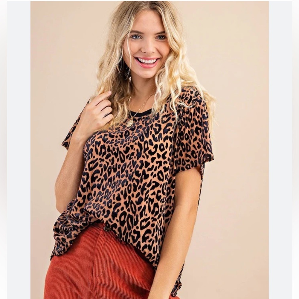 Kori America Leopard Print Short Sleeve Top Size Med